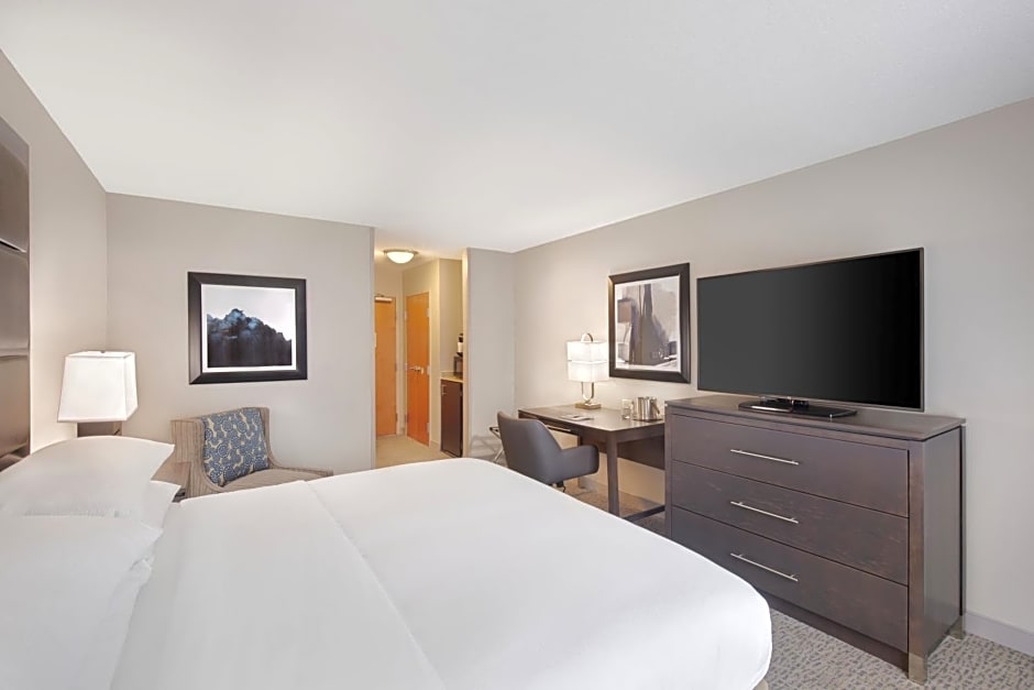 DoubleTree Richmond Airport