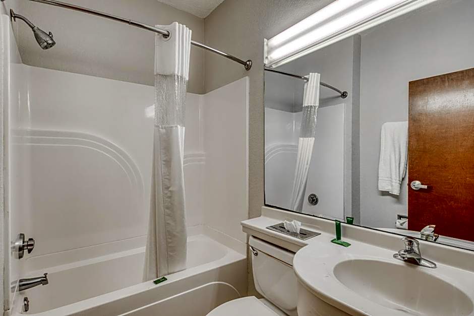 Trident Inn and Suites