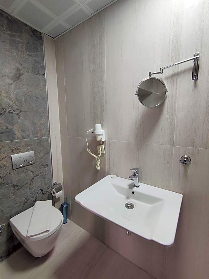 The Golden Pera's Hotel & Spa