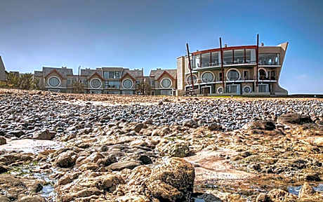 Beach Lodge