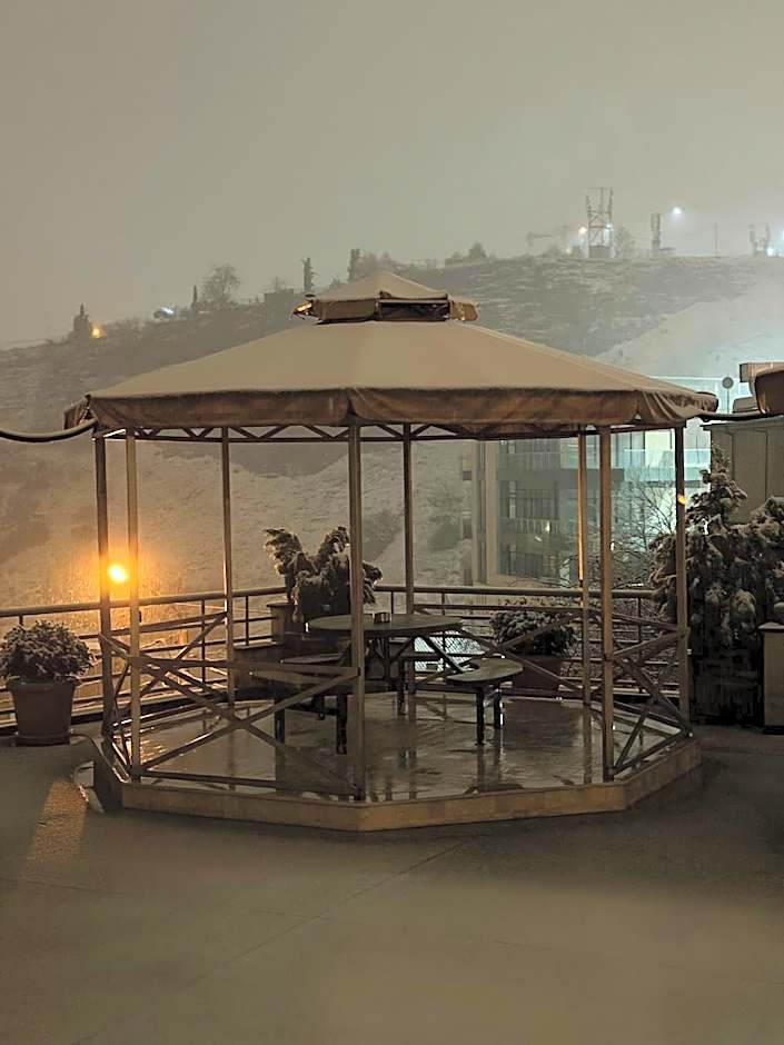 S&L Boutique Hotel