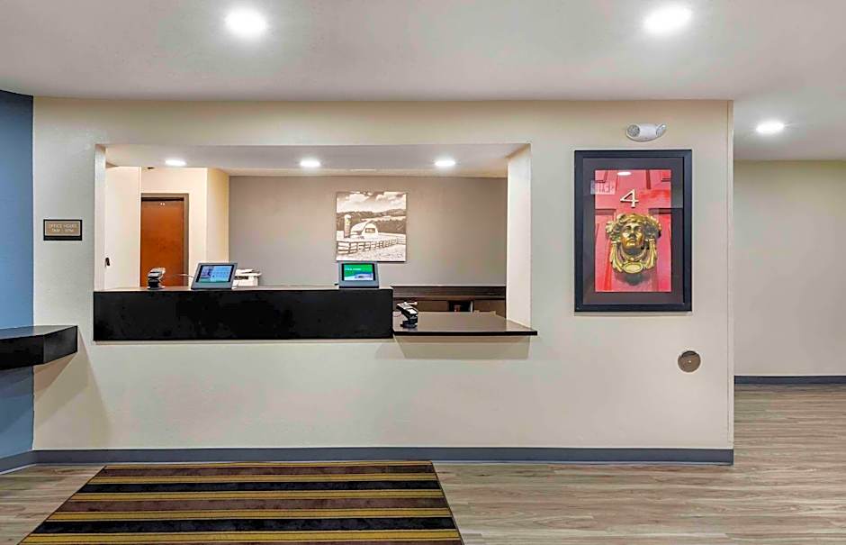 Extended Stay America Select Suites - Milwaukee - Waukesha