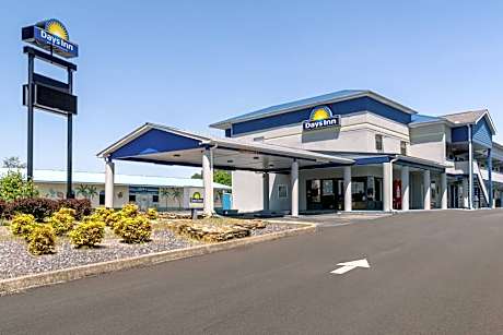 Days Inn by Wyndham Greeneville