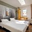 B&B HOTEL Villeneuve Loubet Plage