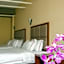 Hillside Plaza Hotel