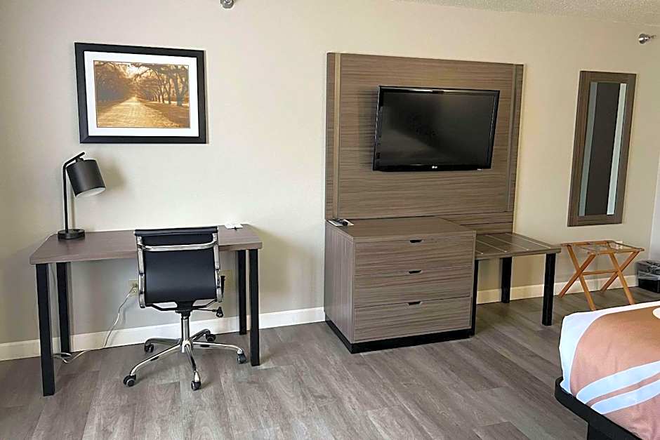 Quality Inn & Suites Red Wing