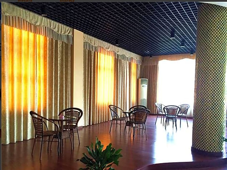 GreenTree Inn Shangrao Qianshan hekou old town Xinjiang longting shell hotel