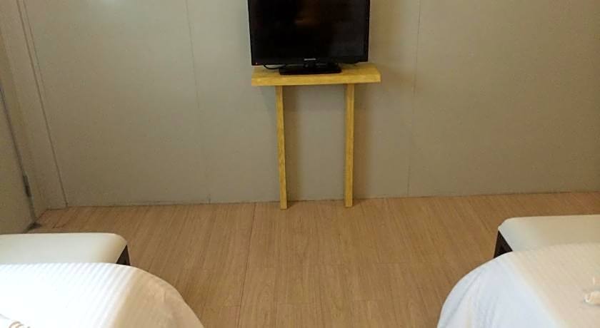 Shore Time Hotel Annex