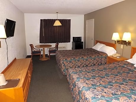 Double Room with Two Double Beds - Smoking