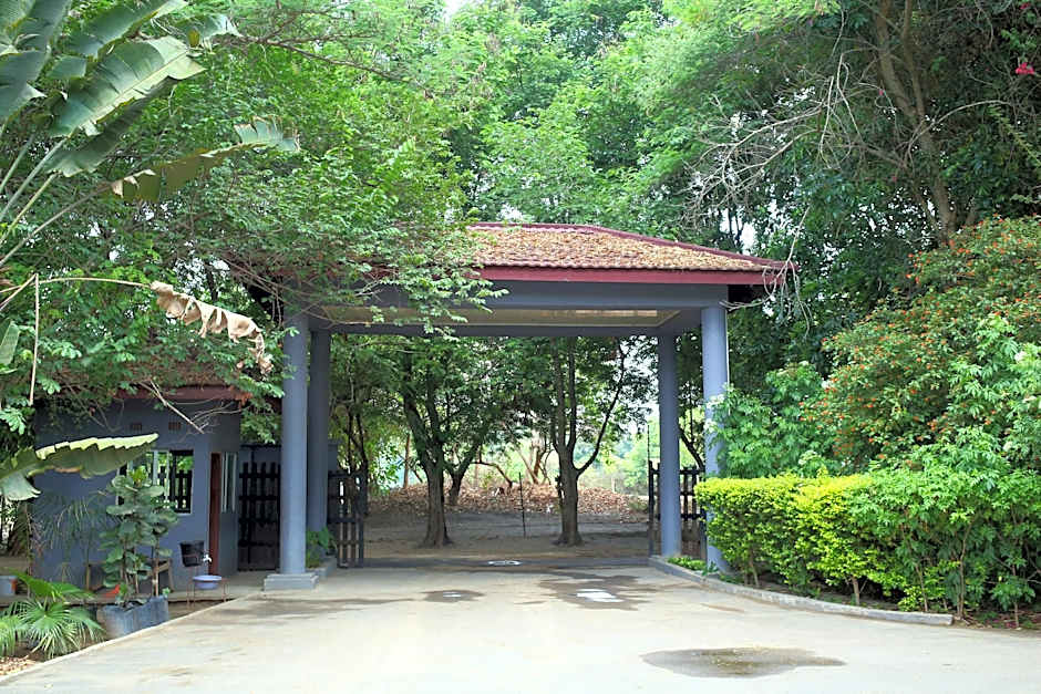 WATERFALLS HOTEL