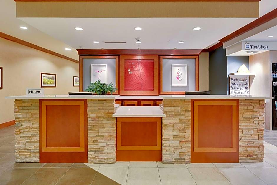 Hilton Garden Inn Milwaukee Airport