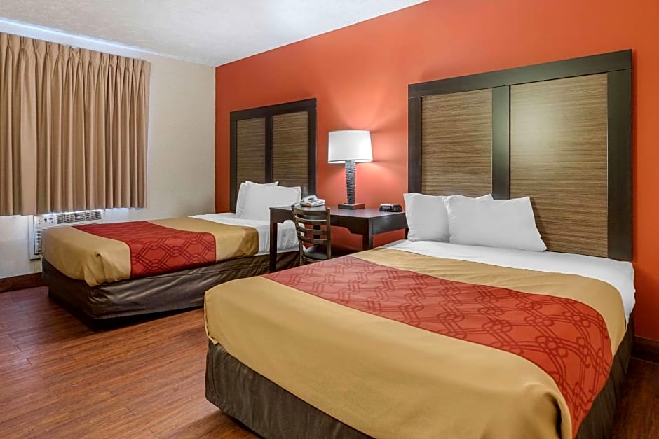 Econo Lodge Traverse City