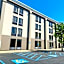 Ashbourne Hotel Canton/Hall of Fame I-77