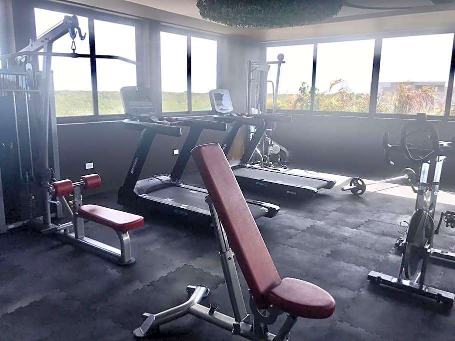 012 Modern Studio Luxurious Condo Wifi 100 Mb