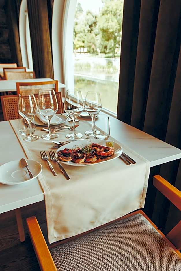 Estalagem Santa Iria Hotel & Spa