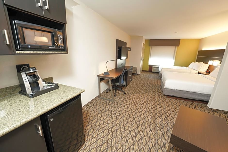 Holiday Inn Express and Suites Springfield Medical District By IHG