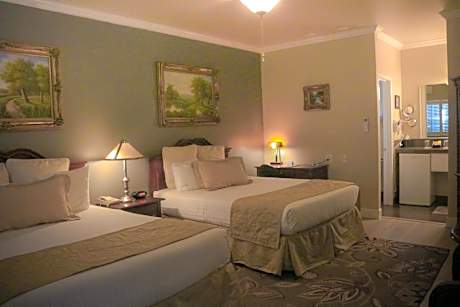 Standard Queen Room