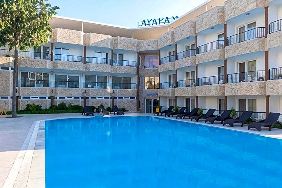 Ayapam Hotel
