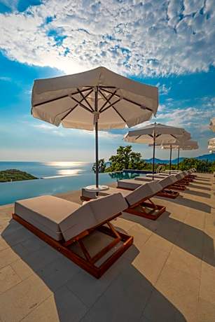 Vivid Blue Serenity Resort