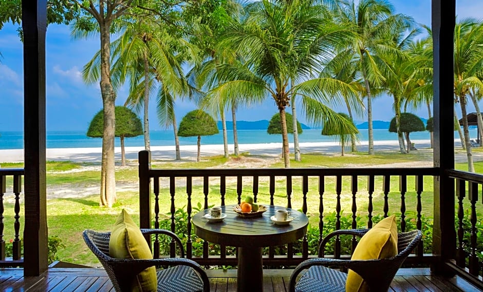 Pelangi beach resort & spa, langkawi