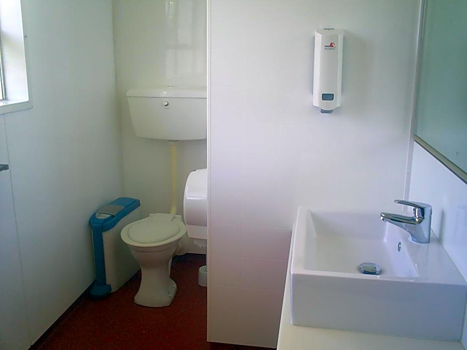 The Flaming Kiwi Backpacker