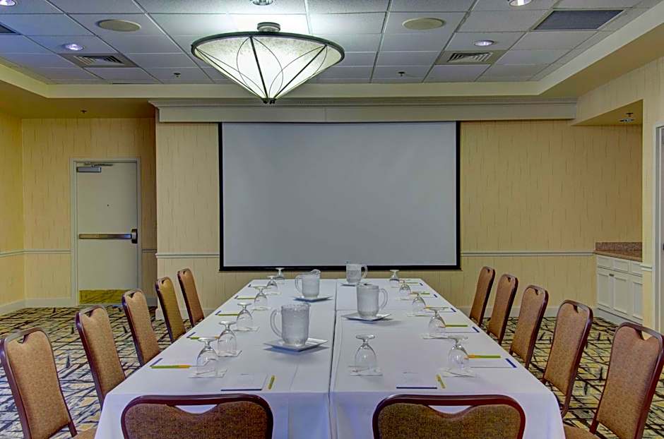 Hilton Garden Inn Norwalk