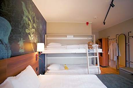 Standard Family Room