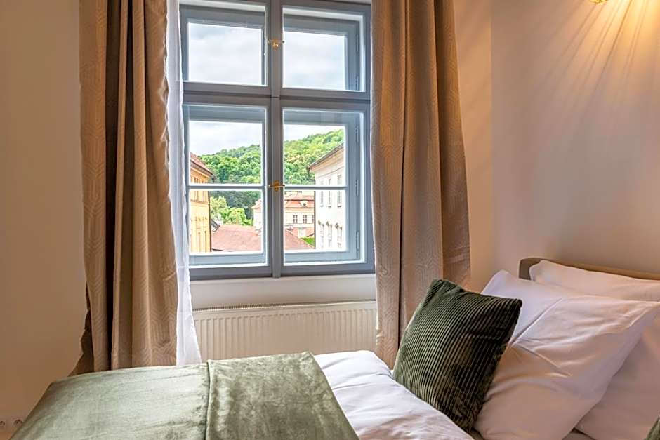 Primavera - Castle view apartments