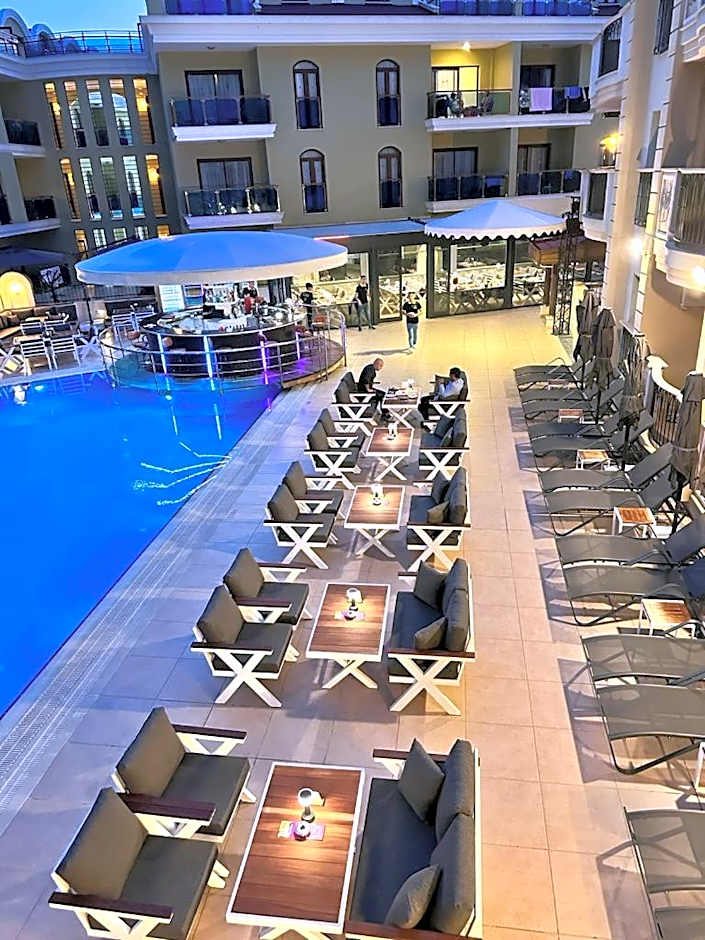 Club Karakas Apart Otel
