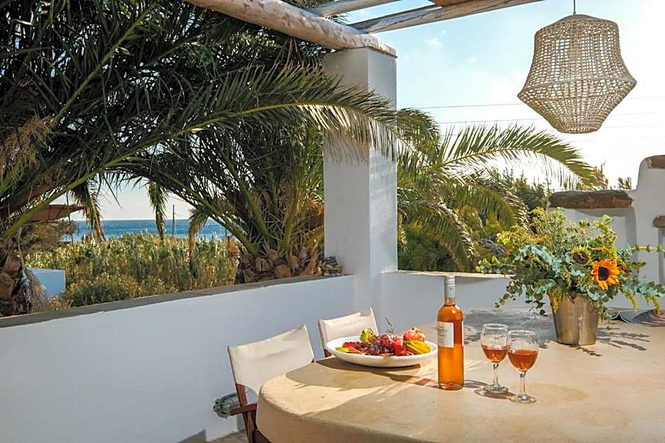 Golden Beach Studios & Suites