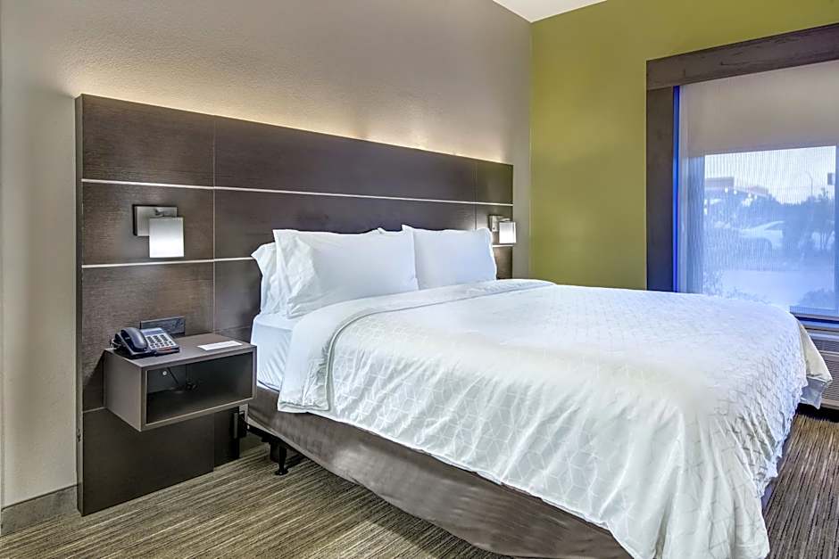 Holiday Inn Express And Suites Longview North By IHG