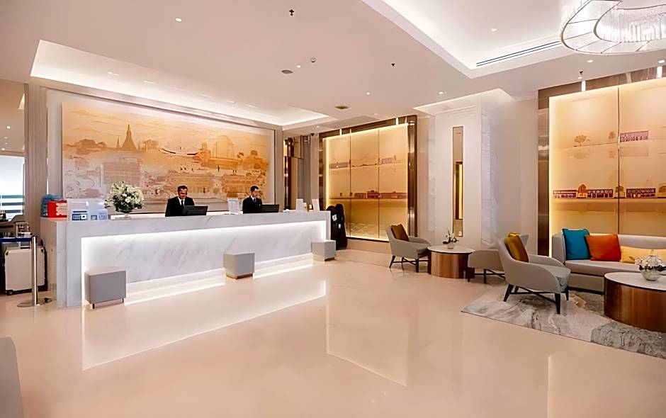 Centre Point Plus Hotel Silom