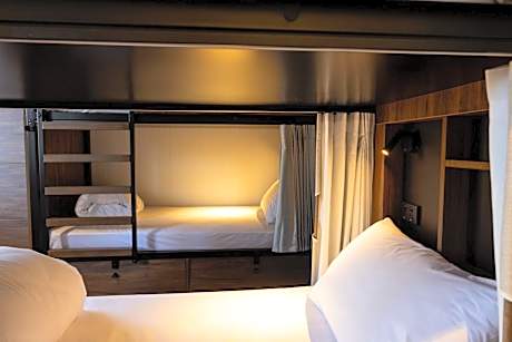 Bed in 4-Bed Dormitory Room