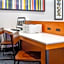 Holiday Inn Express Hotel and Suites Fort Wayne By IHG