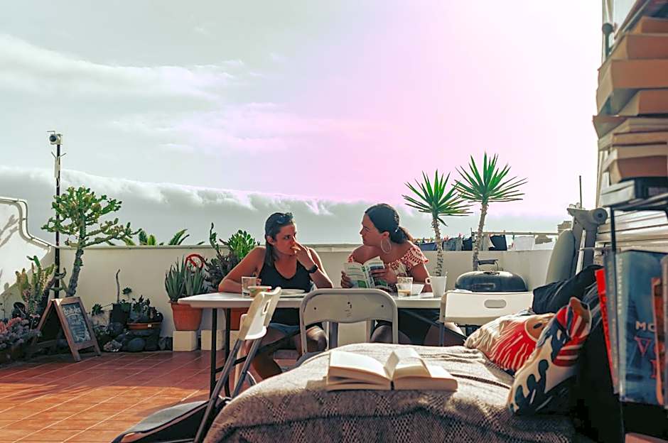 Puerto Nest Hostel