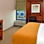 Holiday Inn Express Crestwood By IHG