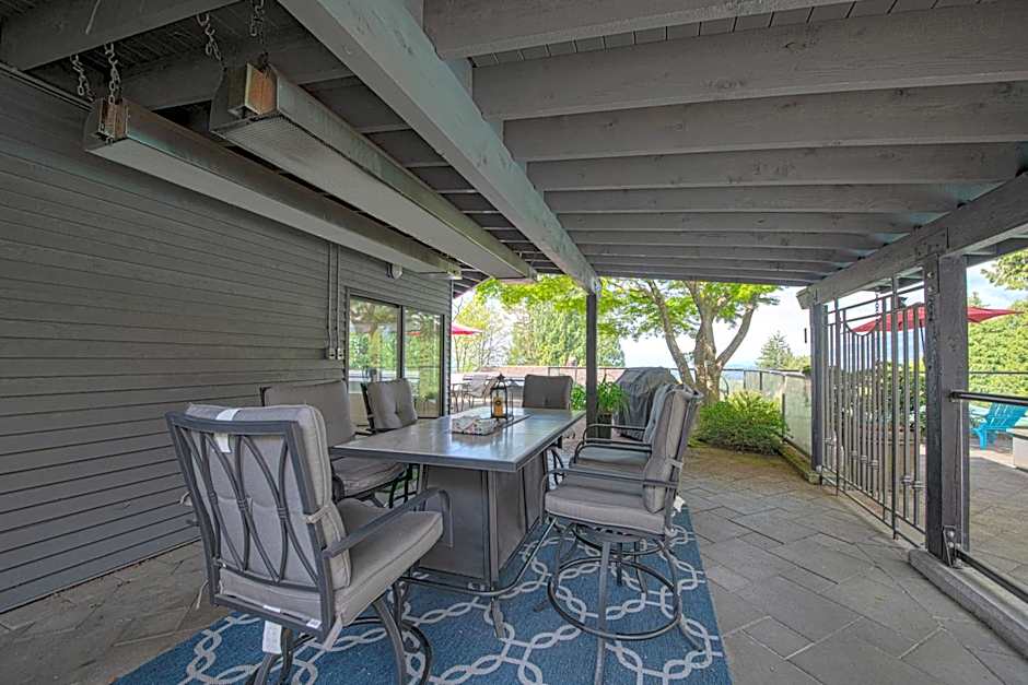 Seymour Private Bedroom, Ensuite Bathroom with Shared Pool, Hot Tub with Views