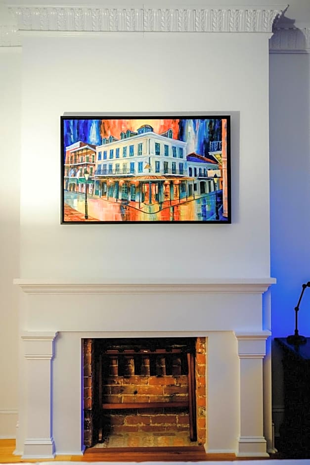 Royal Frenchmen Hotel and Bar