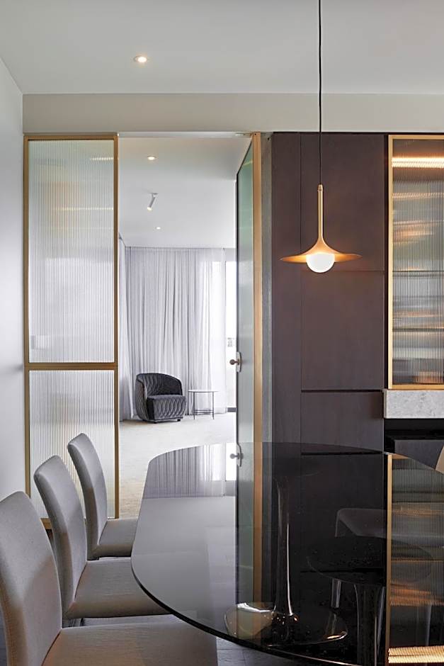 Eos by SkyCity