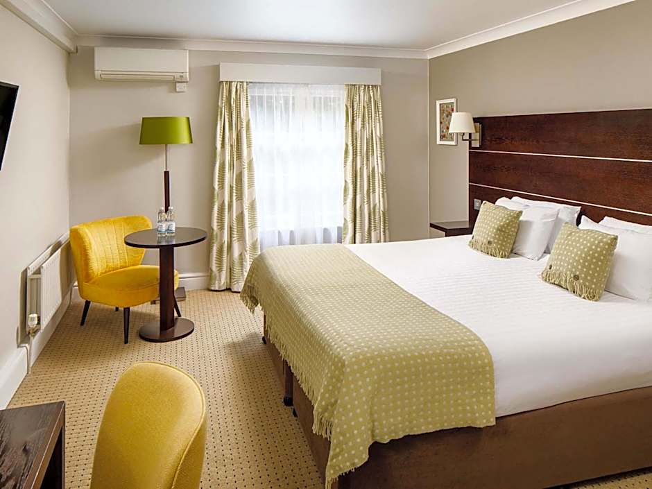 Mercure Gloucester Bowden Hall Hotel