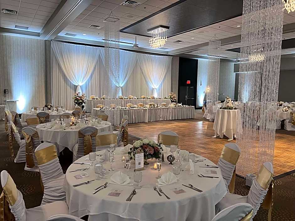 DoubleTree By Hilton Hotel Bloomington