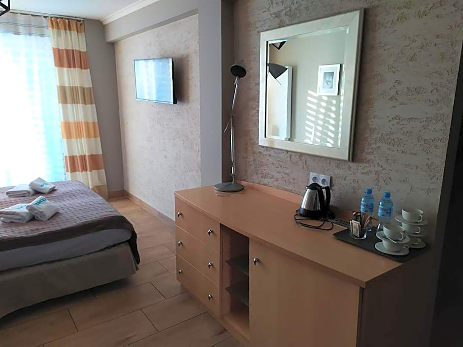 Aparthotel WADOWICE & Hostel GENERY