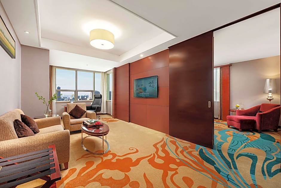 Photo 1 of 1 of 1 King Bed, Business Suite, Non Smoking