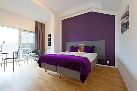 Superior King Room with Balcony