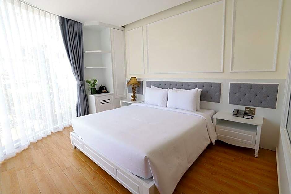 Nature Hotel - Pham Hong Thai