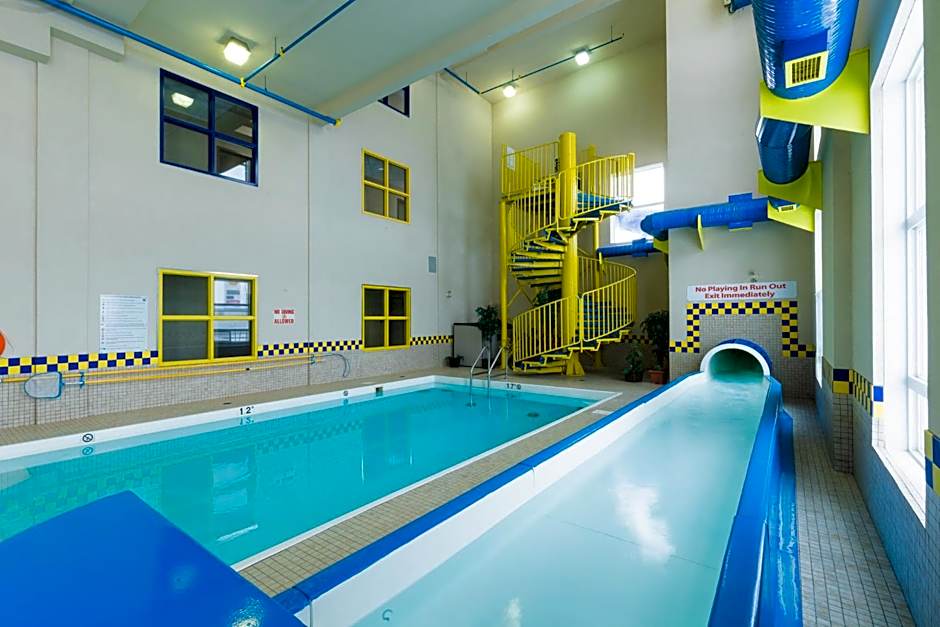 Redwood Inn & Suites