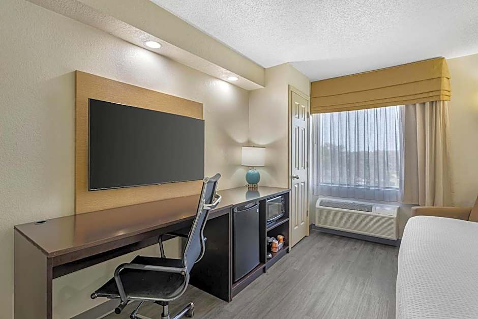 Sleep Inn Near Busch Gardens/USF