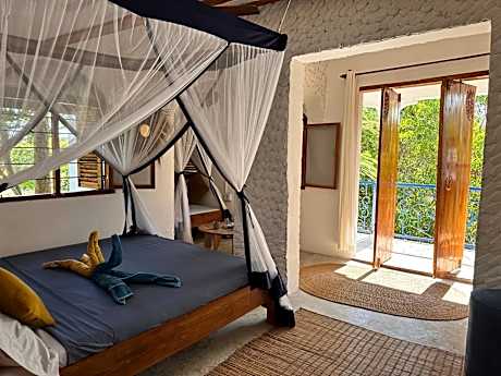 Triple Room with Balcony