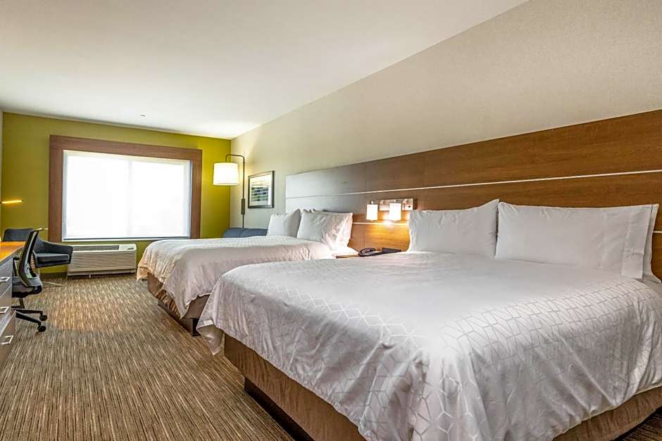 Holiday Inn Express & Suites - San Jose Silicon Valley By IHG