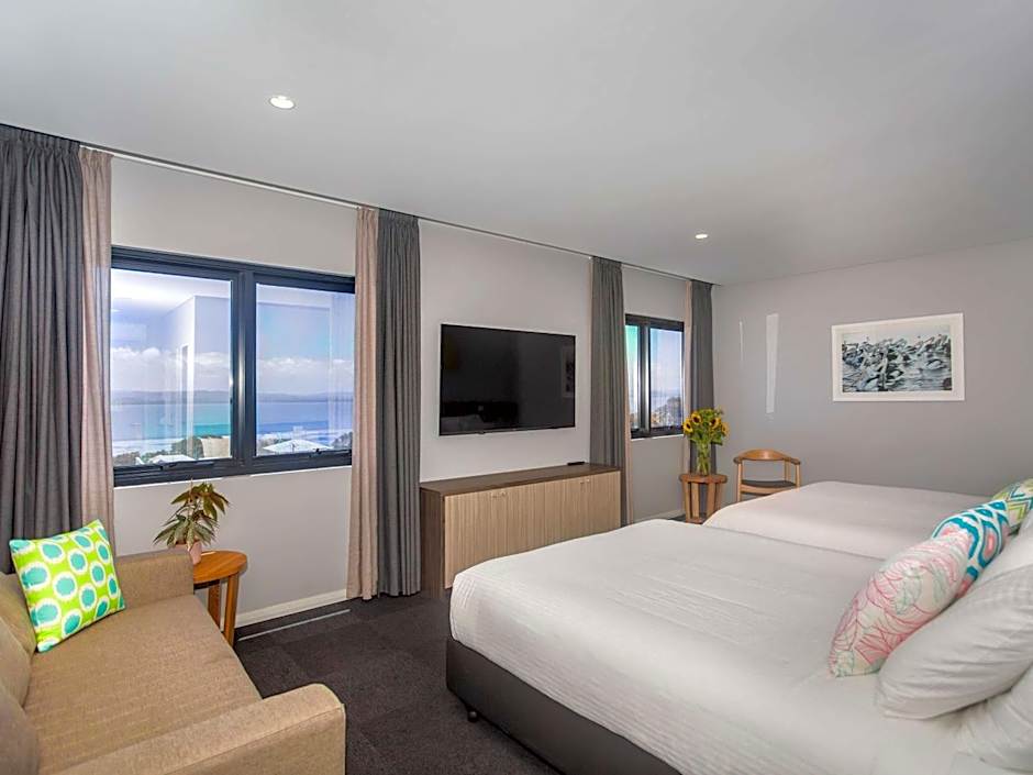 Ibis Styles The Entrance